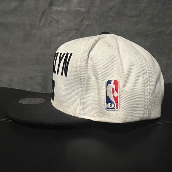‘12 MITCHELL & NESS Brooklyn Nets Bold Text Adjustable SnapBack Hat / One Size - Picture 3 of 6